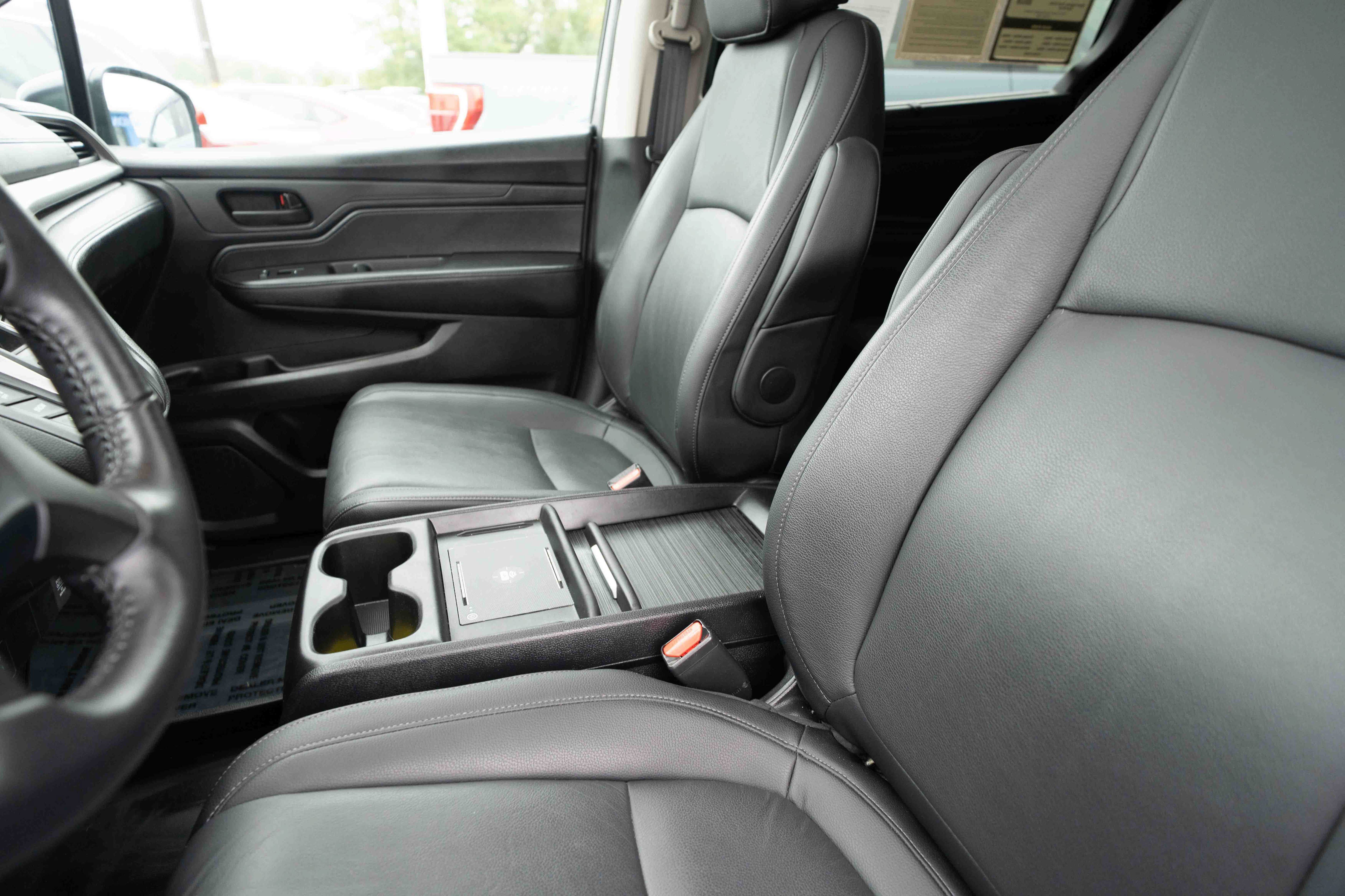 Used 2025 Honda Odyssey EX-L image 10