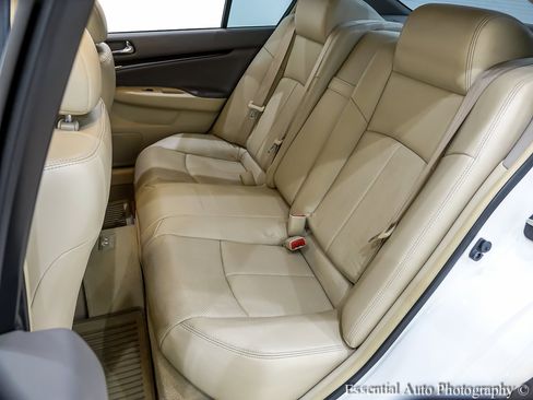 Used 2011 INFINITI G37 x Sedan w/ Premium Pkg image 15
