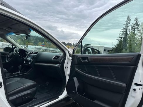 Used 2019 Subaru Outback 2.5i Limited AWD/4WD image 15
