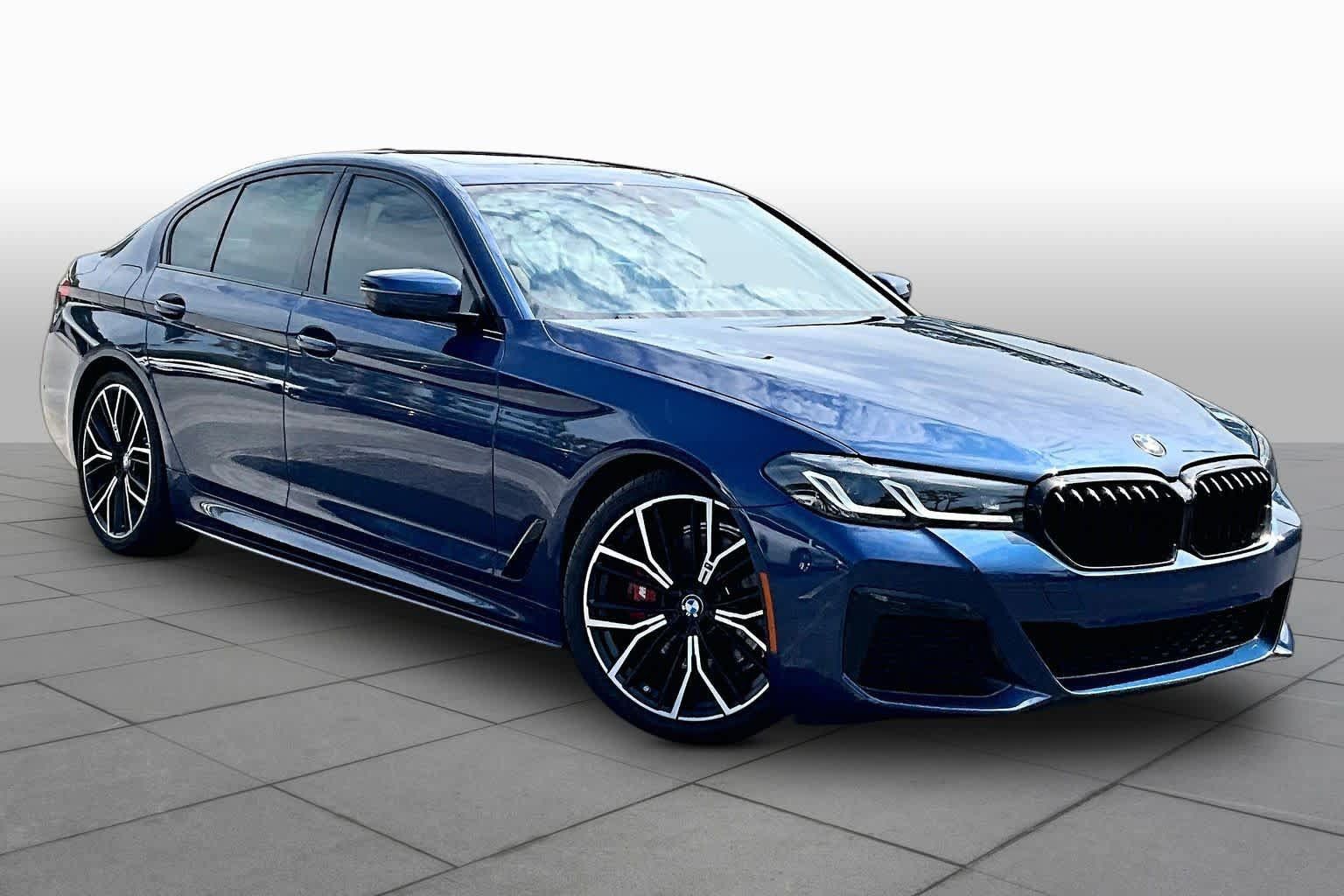 Used 2023 BMW 530i w/ M Sport Package RWD image 3