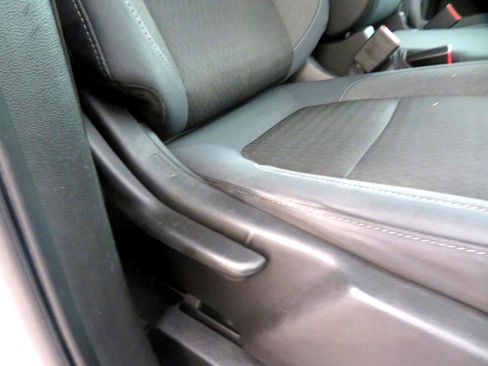 Used 2019 Chevrolet Silverado 1500 LT w/ Z71 Off-Road Package image 26