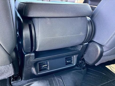 Used 2023 Chevrolet Silverado 1500 Custom AWD/4WD image 28