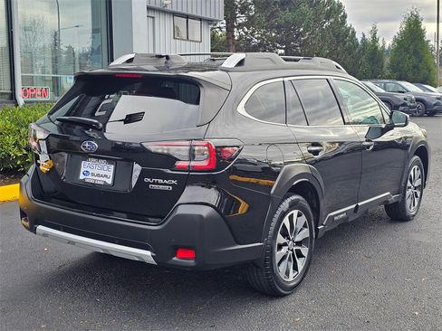 Used 2023 Subaru Outback Touring image 7