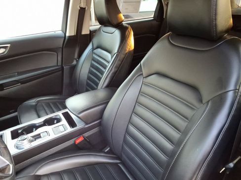 Certified 2024 Ford Edge SEL AWD/4WD image 11