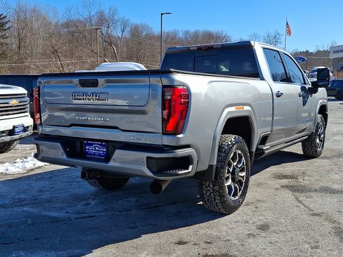 Used 2024 GMC Sierra 2500 Denali Ultimate w/ Snow Plow Prep/Camper Package image 8
