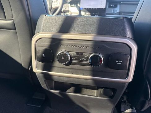 Used 2024 Ford Expedition XLT AWD/4WD image 22