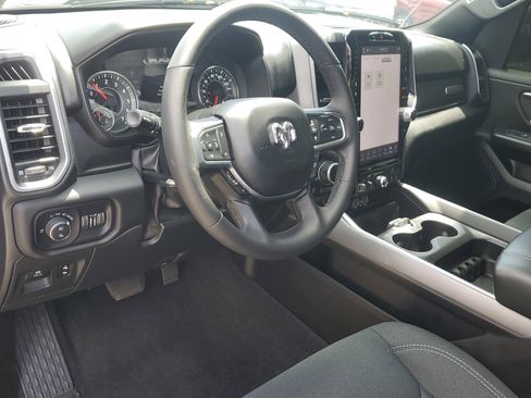 Used 2025 RAM 1500 Big Horn AWD/4WD image 17