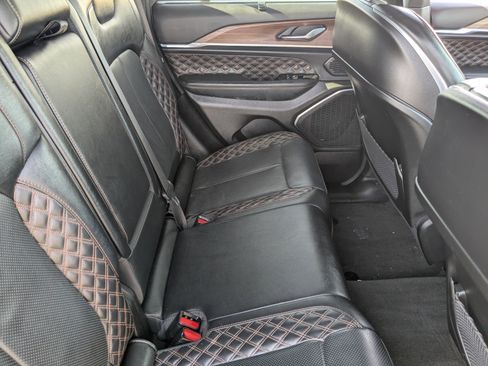 Used 2022 Jeep Grand Cherokee Summit w/ Adv Protech Group IV AWD/4WD image 27