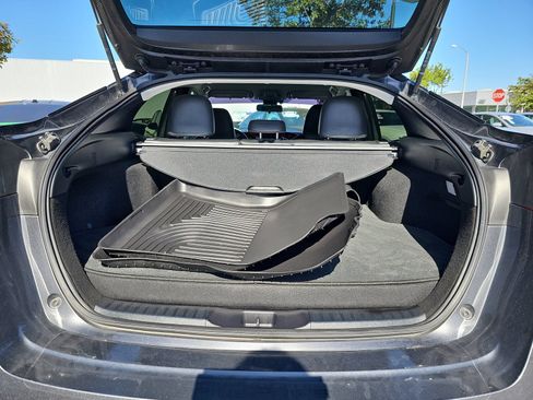 Used 2021 Toyota Prius Prime XLE w/ Carpet Mat Package (TMS) FWD image 12