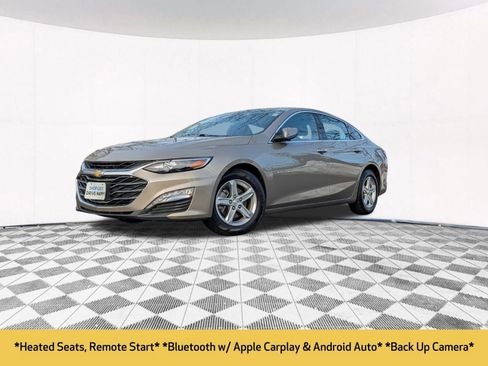 Used 2022 Chevrolet Malibu LT image 2