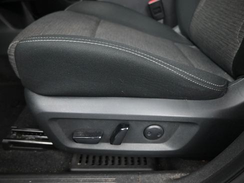 Certified 2023 Nissan Rogue SV FWD image 10