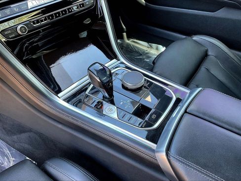 Used 2020 BMW M850i xDrive Coupe w/ Driving Assistance Package AWD/4WD image 17