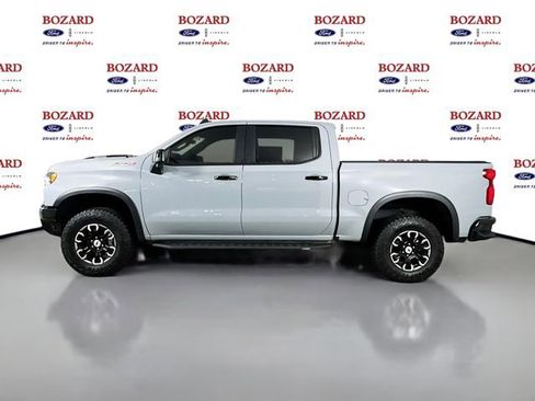 Used 2025 Chevrolet Silverado 1500 ZR2 w/ Technology Package image 5