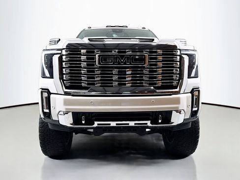 Used 2024 GMC Sierra 2500 Denali w/ Denali Reserve Package image 3