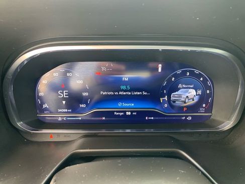 Used 2024 Chevrolet Tahoe Z71 w/ Luxury Package image 23