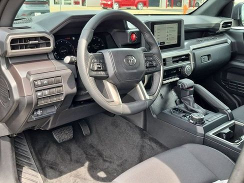 Certified 2026 Toyota Tacoma TRD Off-Road AWD/4WD image 9