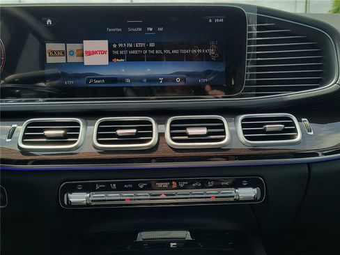 New 2025 Mercedes-Benz GLS 450 4MATIC image 8