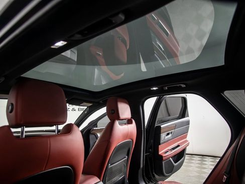 Used 2018 Jaguar XF First Edition image 20