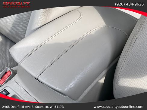 Used 2018 Nissan Rogue Sport SV w/ SV Technology Package AWD/4WD image 30