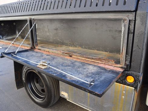 Used 2014 Ford F550 4x4 Crew Cab Super Duty image 47