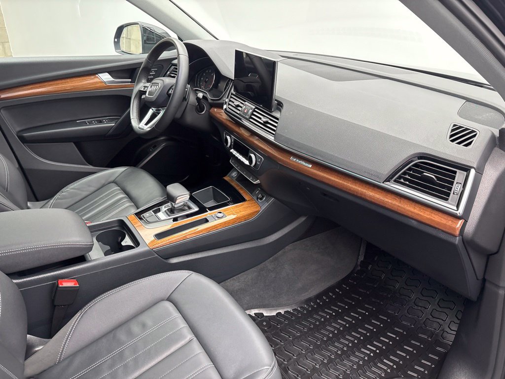 Certified 2023 Audi Q5 2.0T Premium w/ Convenience Package AWD/4WD image 27