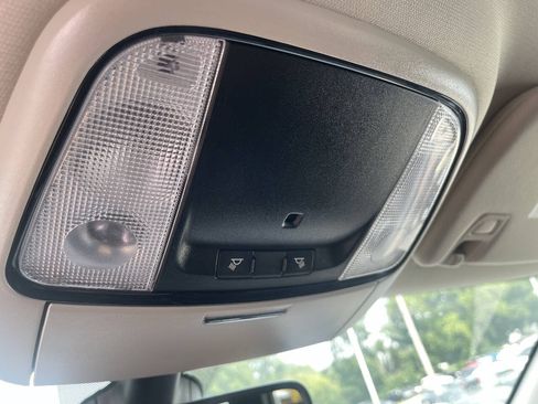 Used 2021 Dodge Durango SXT AWD/4WD image 17