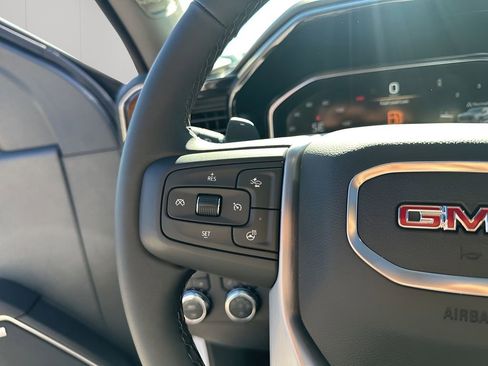 New 2026 GMC Sierra 1500 SLT image 30