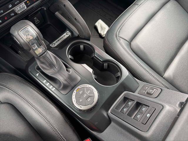 Used 2026 Ford Bronco Badlands AWD/4WD image 32