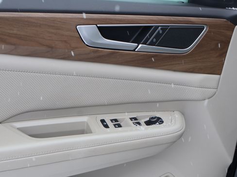 Used 2024 Volkswagen Atlas SE image 26