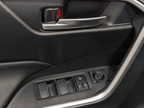 Used 2024 Toyota RAV4 SE w/ Weather & Moonroof Package AWD/4WD image 18