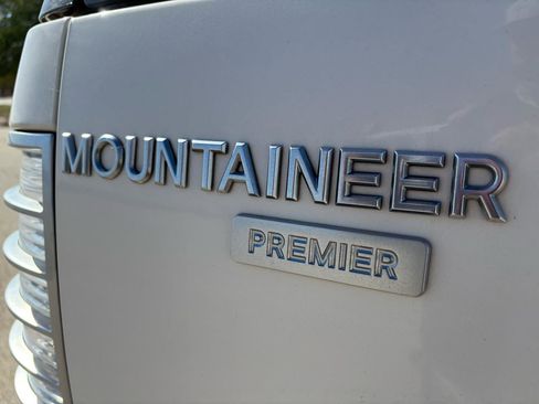 Used 2009 Mercury Mountaineer Premier image 12