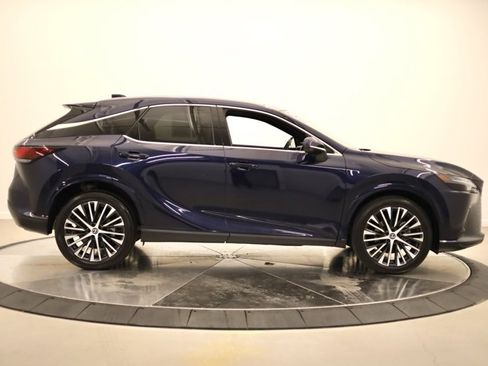 Used 2023 Lexus RX 350 AWD image 2