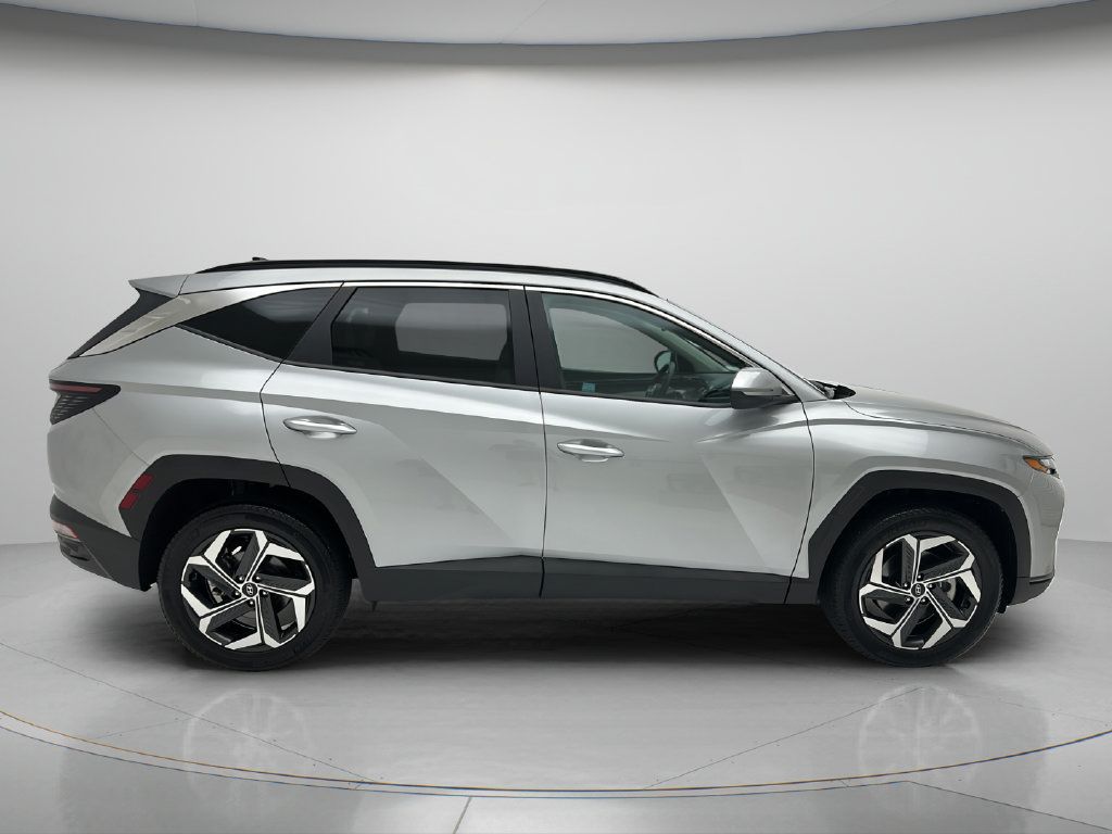 Used 2024 Hyundai Tucson SEL w/ Convenience Package AWD/4WD image 6