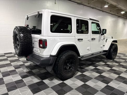 Used 2020 Jeep Wrangler Unlimited Sahara AWD/4WD image 10