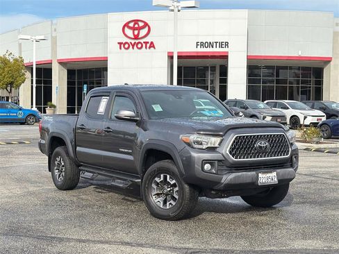 Used 2019 Toyota Tacoma TRD Off-Road image 1