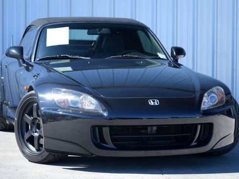 Used 2006 Honda S2000 image 2