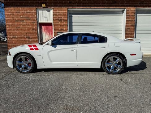 Used 2014 Dodge Charger R/T image 20