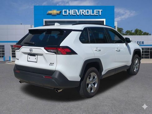 Used 2025 Toyota RAV4 XLE AWD/4WD image 6