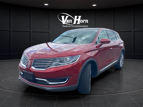 Used 2016 Lincoln MKX Reserve w/ Driver Assistance Package AWD/4WD image 3