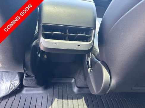 Used 2024 Tesla Model Y Performance AWD/4WD image 14