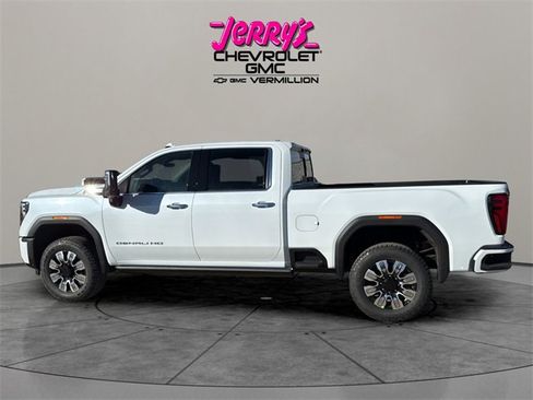 New 2026 GMC Sierra 2500 Denali w/ Denali Reserve Package image 12