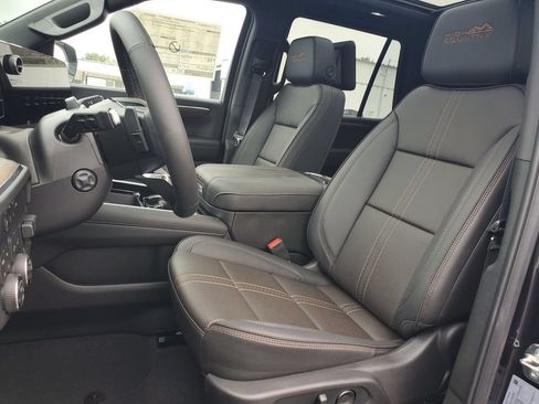 New 2026 Chevrolet Tahoe High Country AWD/4WD image 6