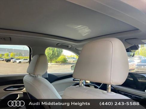 Used 2025 Audi Q5 Premium w/ Convenience Package AWD/4WD image 29