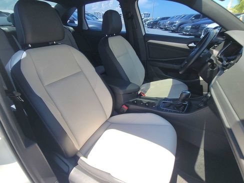Used 2021 Volkswagen Jetta R-Line w/ R-Line Cold Weather Package FWD image 21