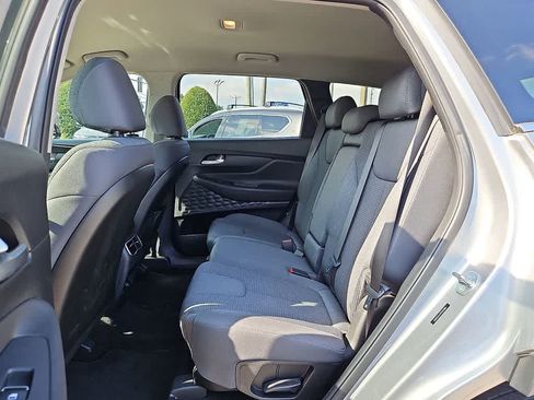Used 2023 Hyundai Santa Fe SEL FWD image 9