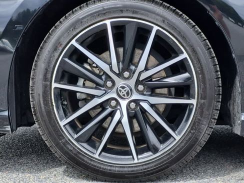 Used 2022 Toyota Camry SE FWD image 8