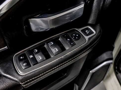 Used 2022 RAM 3500 Laramie image 34