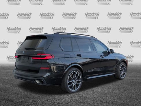 Certified 2024 BMW X7 xDrive40i w/ M Sport Package image 10