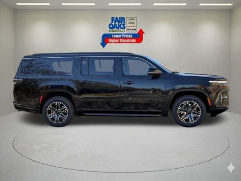 New 2026 Jeep Grand Wagoneer L 4WD w/ Premium Group I image 4