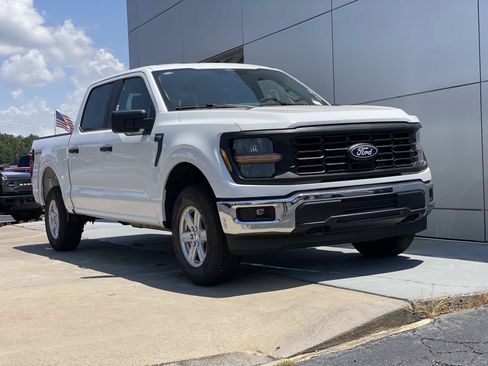 New 2026 Ford F150 XL w/ Equipment Group 103A High AWD/4WD image 2